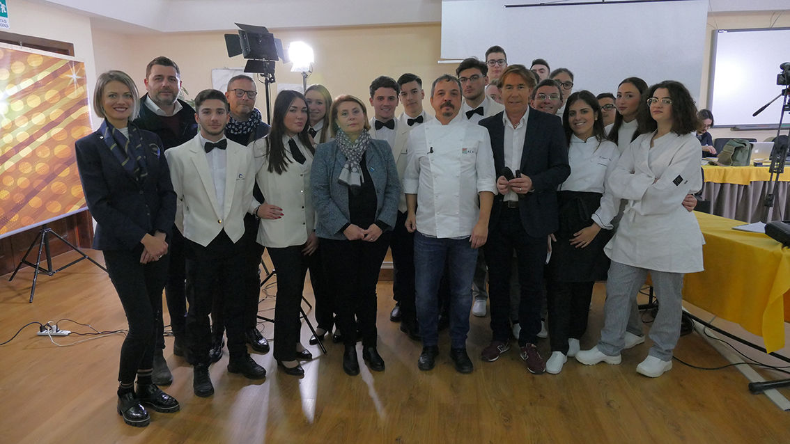 L’ALBERGHIERO “CAVALCANTI” DI NAPOLI PROTAGONISTA DEL COOKING QUIZ